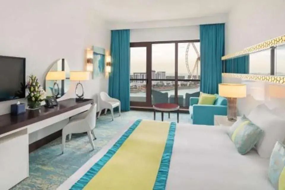 Helles Doppelzimmer mit Balkon und spektakulärem Meerblick