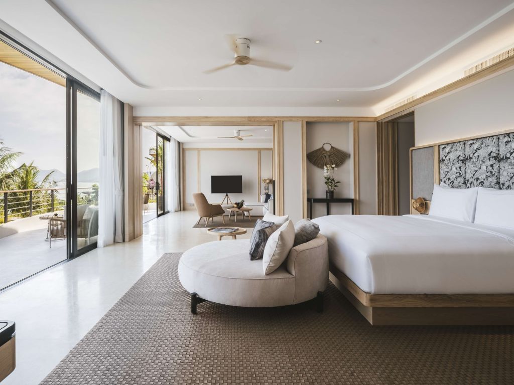 Luxuriöses Penthouse mit elegantem Interieur und Meerblick