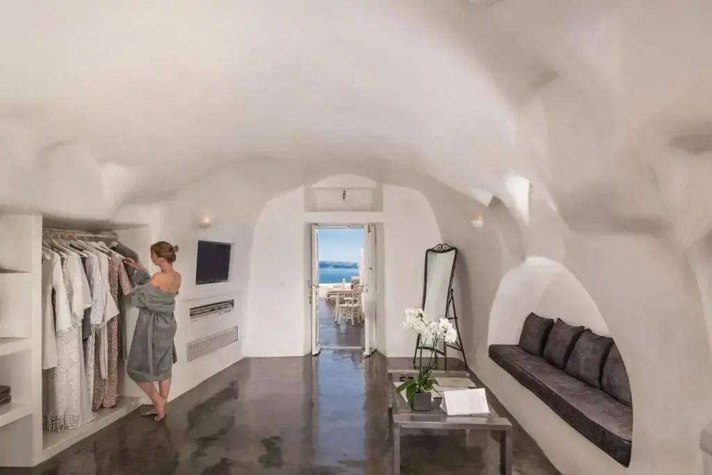 Helle Suite mit Blick auf das Meer und modernen Annehmlichkeiten