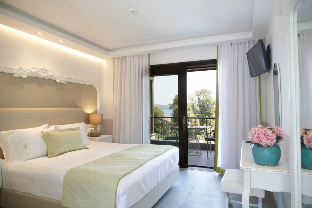 Deluxe Zimmer mit Meerblick und elegantem Dekor