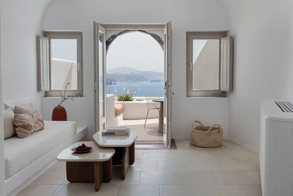 Suite mit offenem Zugang zur Terrasse und Meerblick