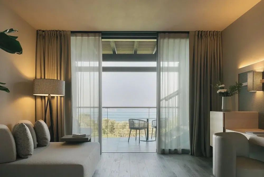 Ausblick vom Zimmerbalkon auf das Meer im Cape of Senses Hotel.