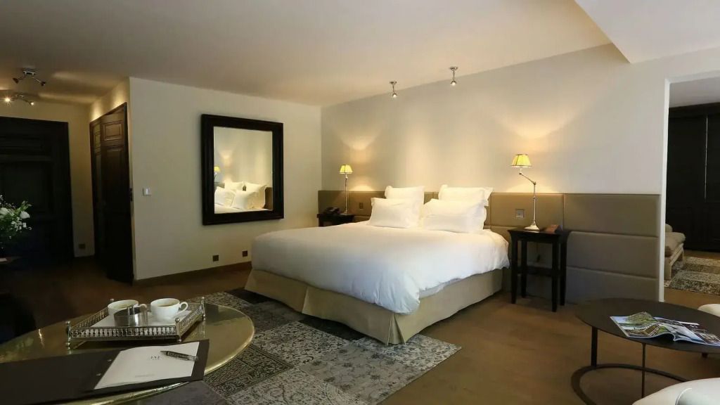 Elegante Prestige Doppel Suite mit großzügigem Doppelbett und stilvollem Dekor