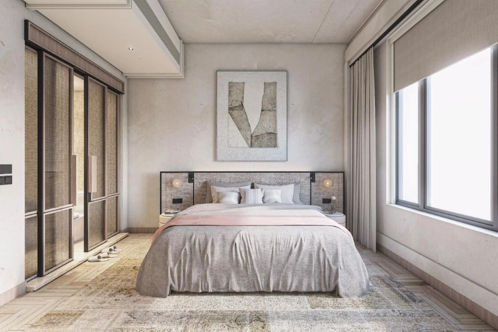 Modernes Standardzimmer mit großem Bett, stilvoller Beleuchtung und abstrakter Kunst an der Wand