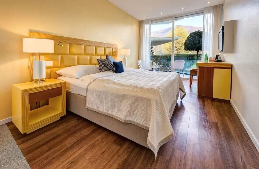 Komfort Doppelzimmer mit Balkonblick auf die Landschaft