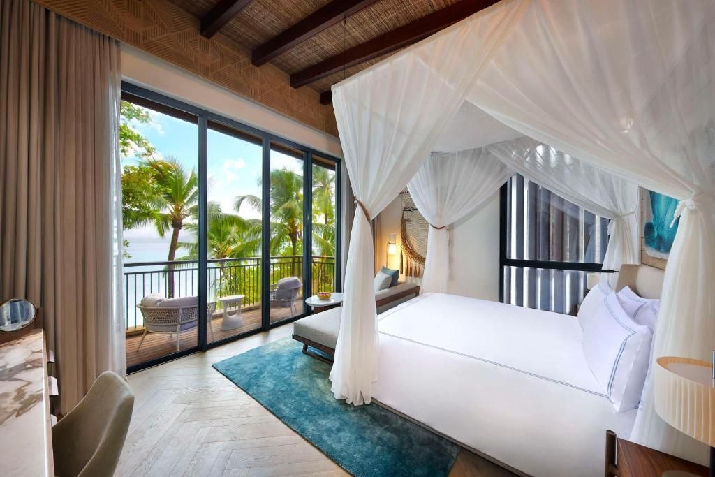 Sonnendurchflutete Suite mit Meerblick und stilvollem Interieur