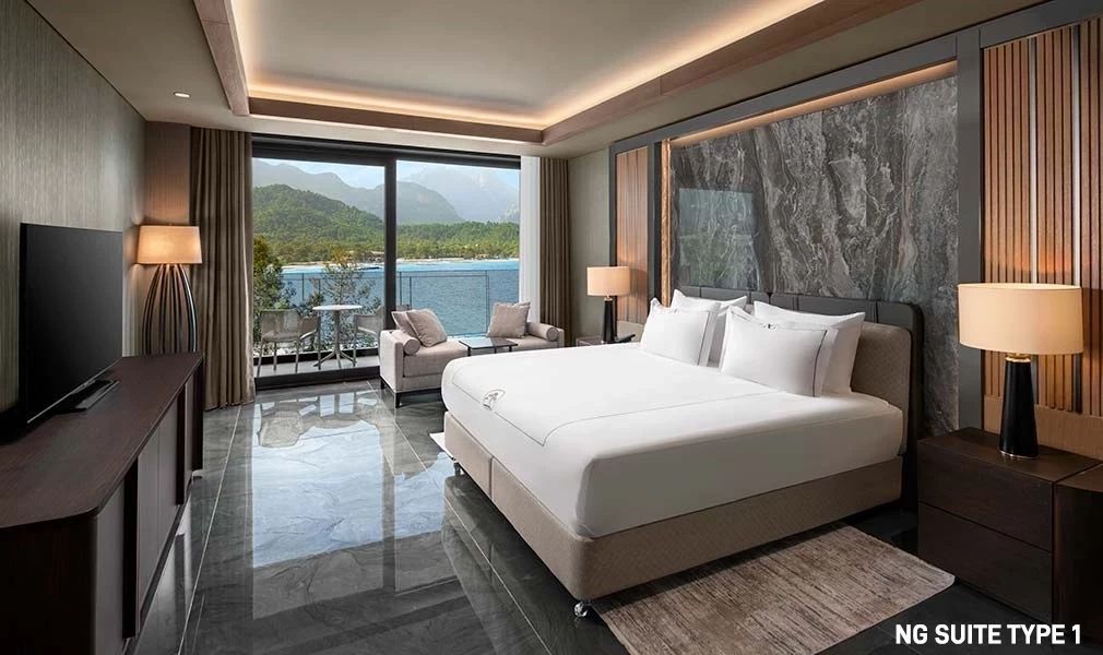 Geräumige Suite mit Meerblick und eleganten Möbeln in der NG Suite