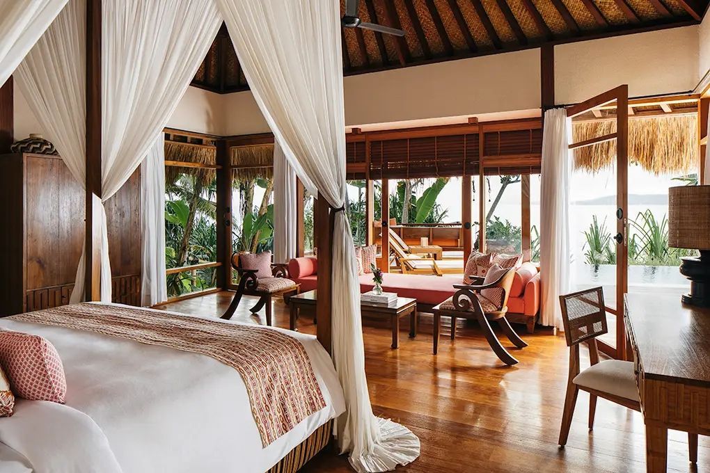 Luxuriöse Villa mit Himmelbett und Panoramablick ins Grüne