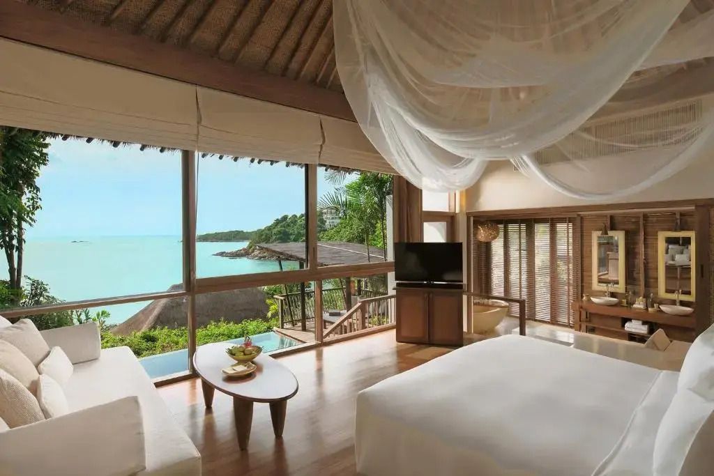 Geräumige Villa mit Doppelbett, Meerblick und privatem Pool