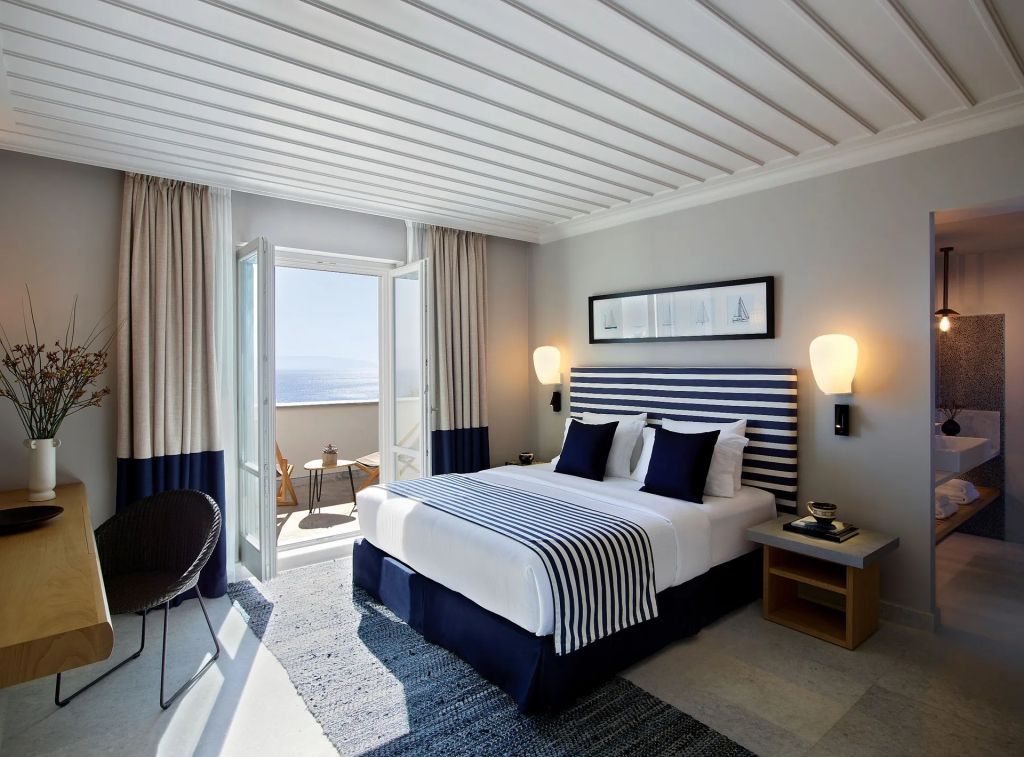 Elegantes Doppelzimmer mit Balkon und Meerblick im Summer Senses Luxury Resort