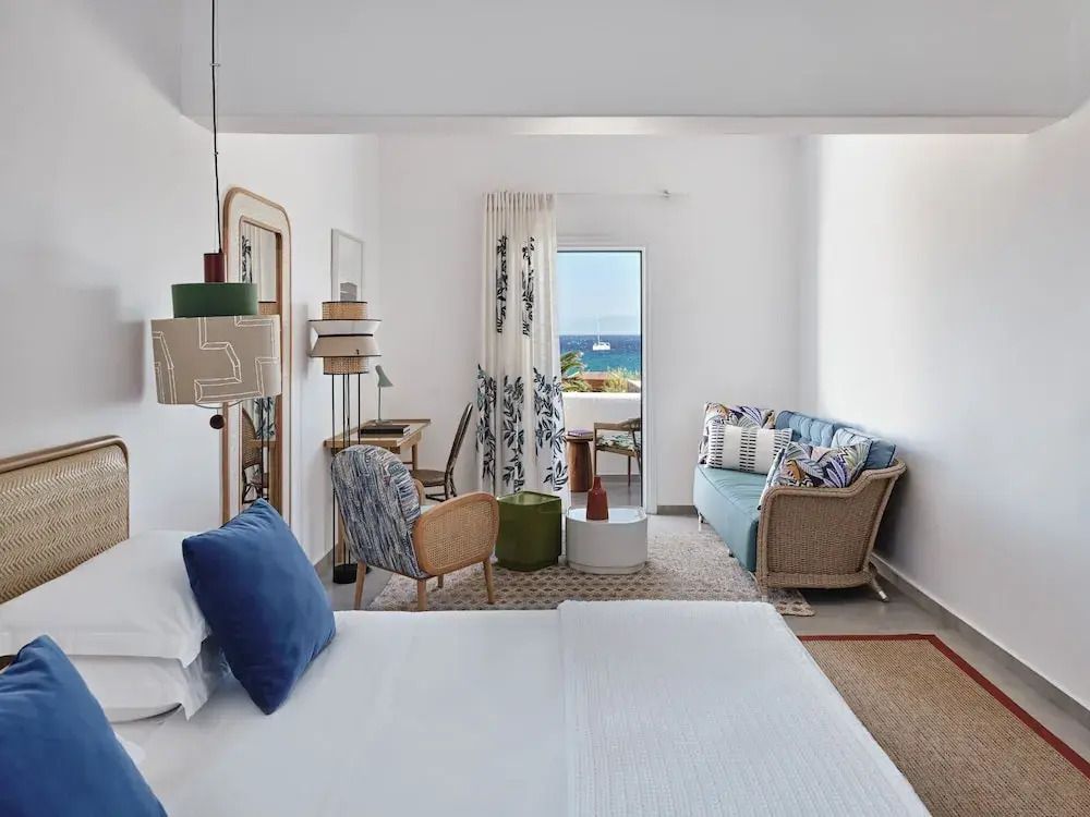 Luxuriöse Grand Suite mit gemütlichem Balkon und direktem Meerblick