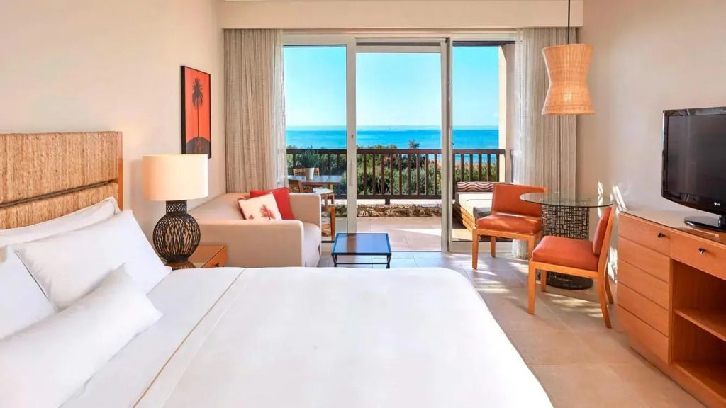 Helles Zimmer mit Balkon und Meerblick im Premium Deluxe Doppelzimmer