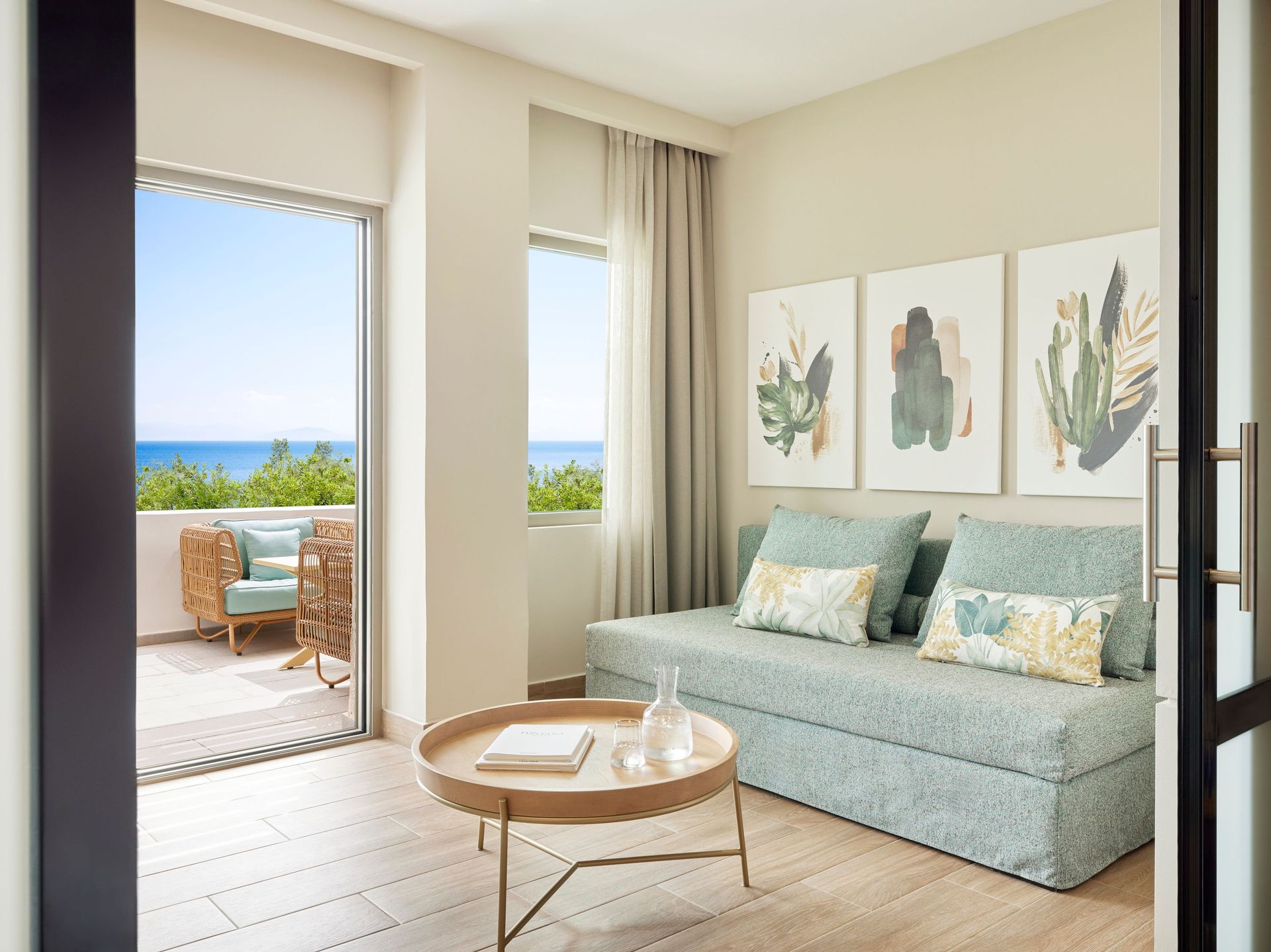 Superior Family Private Garden Sea View, Bild 2 von 3