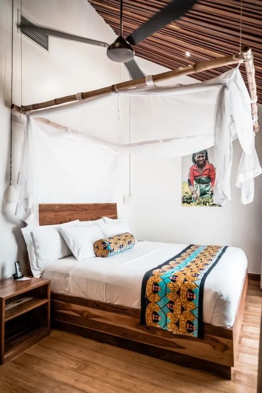 Gemütliches Deluxe Zimmer mit Baldachin über dem Bett