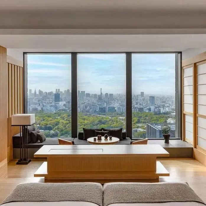 Panoramablick auf die Stadt Tokyo von der Suite des Aman Tokyo