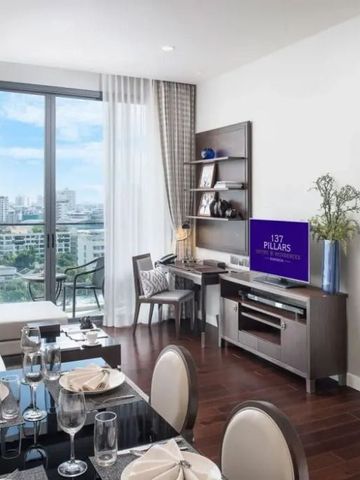 Elegante Suite mit beeindruckendem Stadtblick und stilvollem Interieur