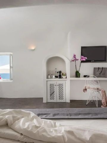 Zimmer mit modernen Annehmlichkeiten und Blick auf das Meer