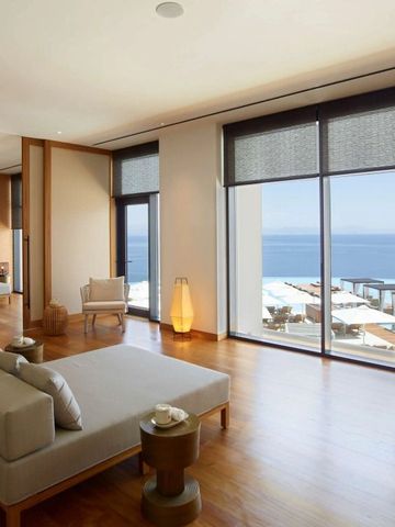 Luxuriöse Suite mit Meerblick und moderner Einrichtung