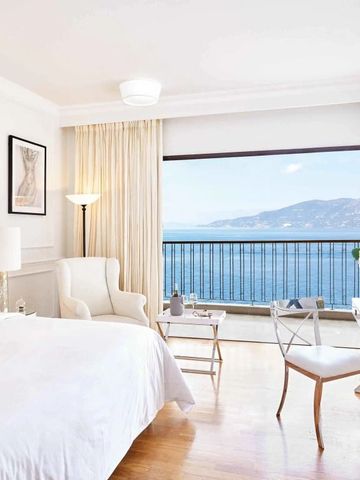 Zimmer mit Meerblick und luxuriösem Interieur im Corfu Imperial