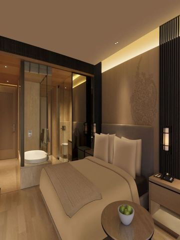 Modernes Hotelzimmer mit eleganter Inneneinrichtung und gemütlichem Ambiente