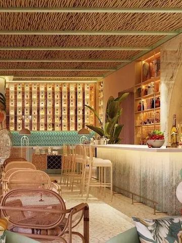 Stilvolle Bar mit eleganter Dekoration und gemütlicher Atmosphäre