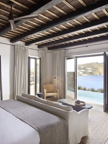 Zimmer mit Terrasse und Meerblick im Kalesma Mykonos