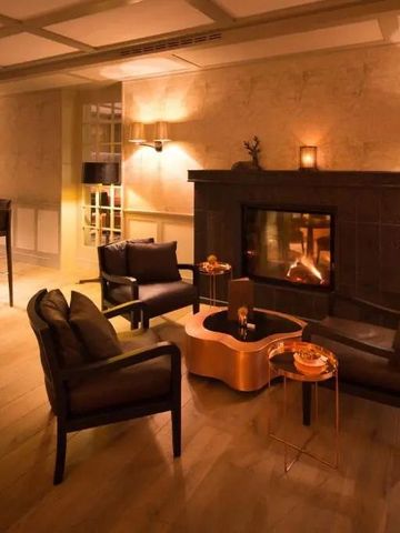 Gemütliche Lounge mit Kamin im Severin’s Resort SPA