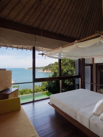 Hell eingerichtete Villa mit Meerblick bei Six Senses Samui