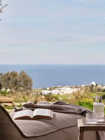 Terrasse mit Sofa und herrlichem Meerblick