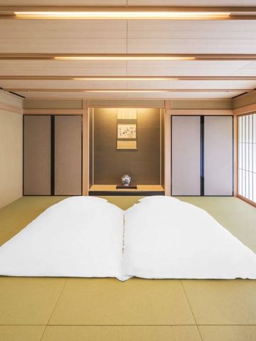 Traditionelle japanische Tatami-Matte und minimalistisches Dekor