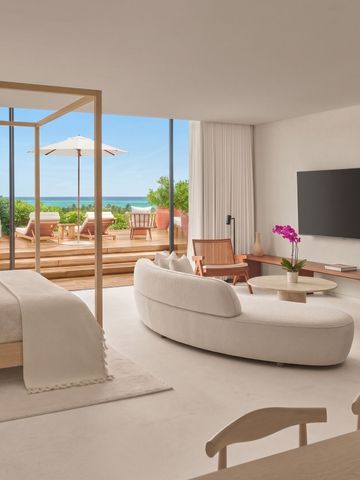Luxuszimmer mit Himmelbett und Terrasse mit Meerblick im Hotel Riviera Maya Kanai
