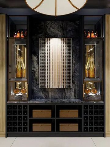 Exklusiver Weinkeller mit spezieller Beleuchtung und luxuriöser Präsentation