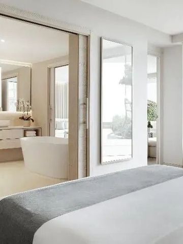 Modernes Badezimmer und Schlafzimmer mit offener Gestaltung