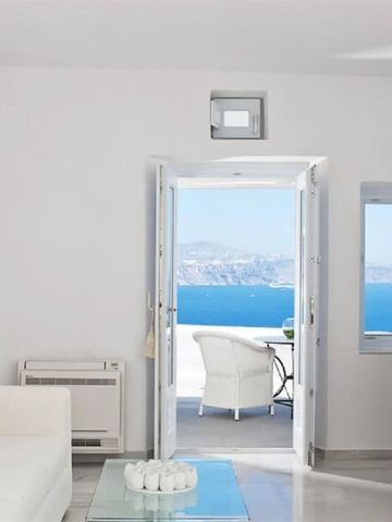 Helle Suite mit Meerblick und Zugang zur Terrasse auf Santorini