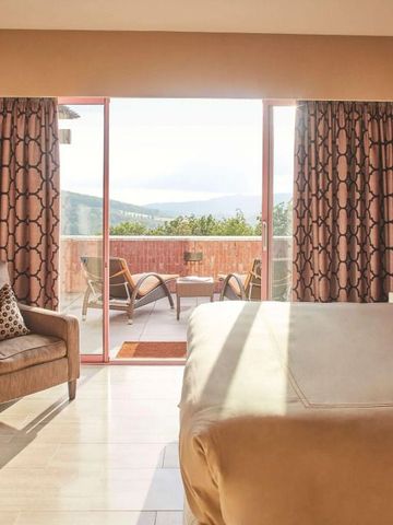 Helles Zimmer mit Terrasse und beeindruckender Aussicht