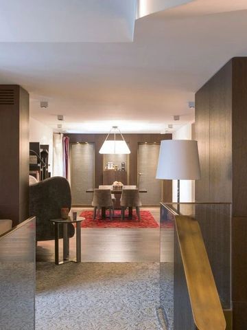 Eleganter Essbereich in der Suite mit moderner Dekoration im Cheval Blanc Courchevel