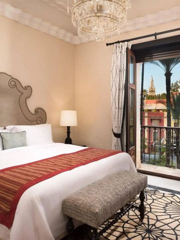 Doppelzimmer mit Blick auf den Giralda-Turm im Hotel Alfonso XIII