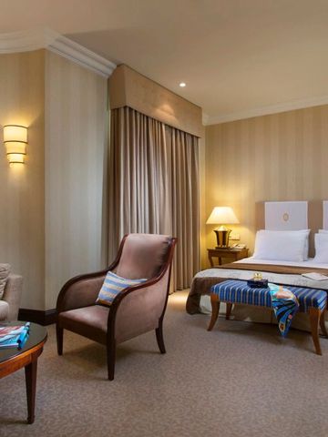 Komfortables Doppelzimmer mit stilvollem Dekor