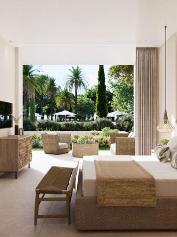 Helles Schlafzimmer mit Terrasse und Blick auf einen grünen Garten mit Palmen