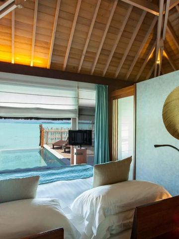 Luxuriöse Villa mit privatem Pool und Meerblick