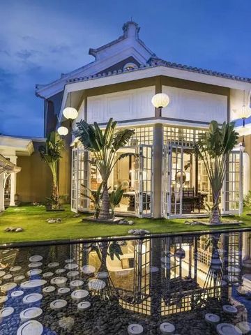 Elegante Villa mit Pool und üppiger Vegetation im JW Marriott Phu Quoc