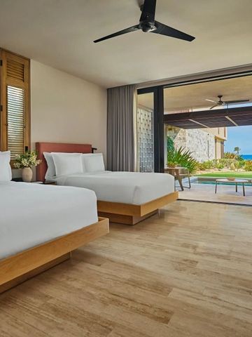 Geräumiges Doppelzimmer mit Terrasse und Meerblick