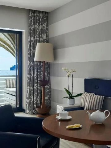 Zimmer mit Meerblick und stilvollem Interieur