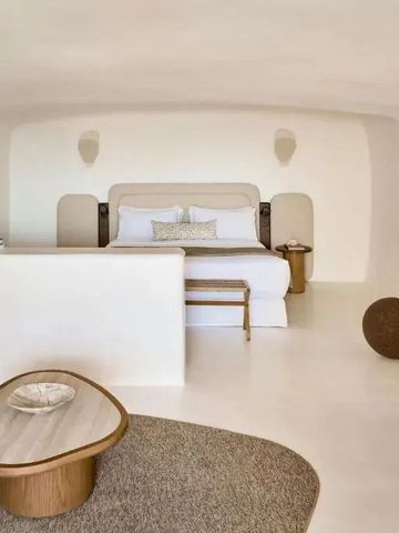 Geräumiges Zimmer mit Loungebereich und stilvollem Interieur