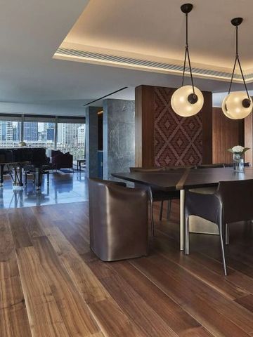 Luxuriöses Apartment mit Holzboden und Flügel