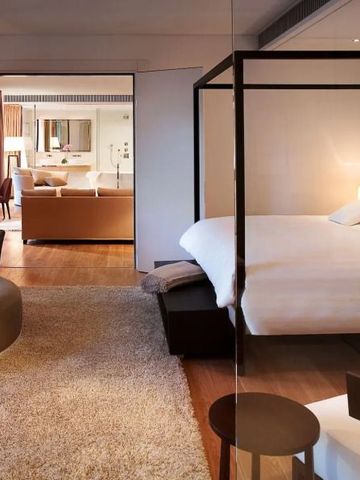 Luxuriöse Suite mit geräumigem Wohnbereich im Hotel Principe Forte dei Marmi