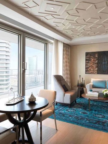 Elegante Suite mit moderner Einrichtung und Stadtblick