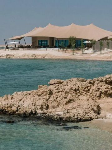 Luxuriöser Hotelkomplex direkt am Meer mit natürlicher Umgebung