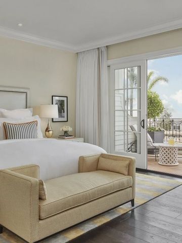 Geräumiges Zimmer mit Balkon und Gartenblick