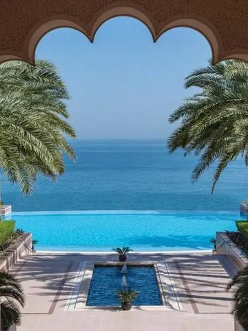 Infinity Pool im Shangri-La Al Husn mit atemberaubendem Meerblick